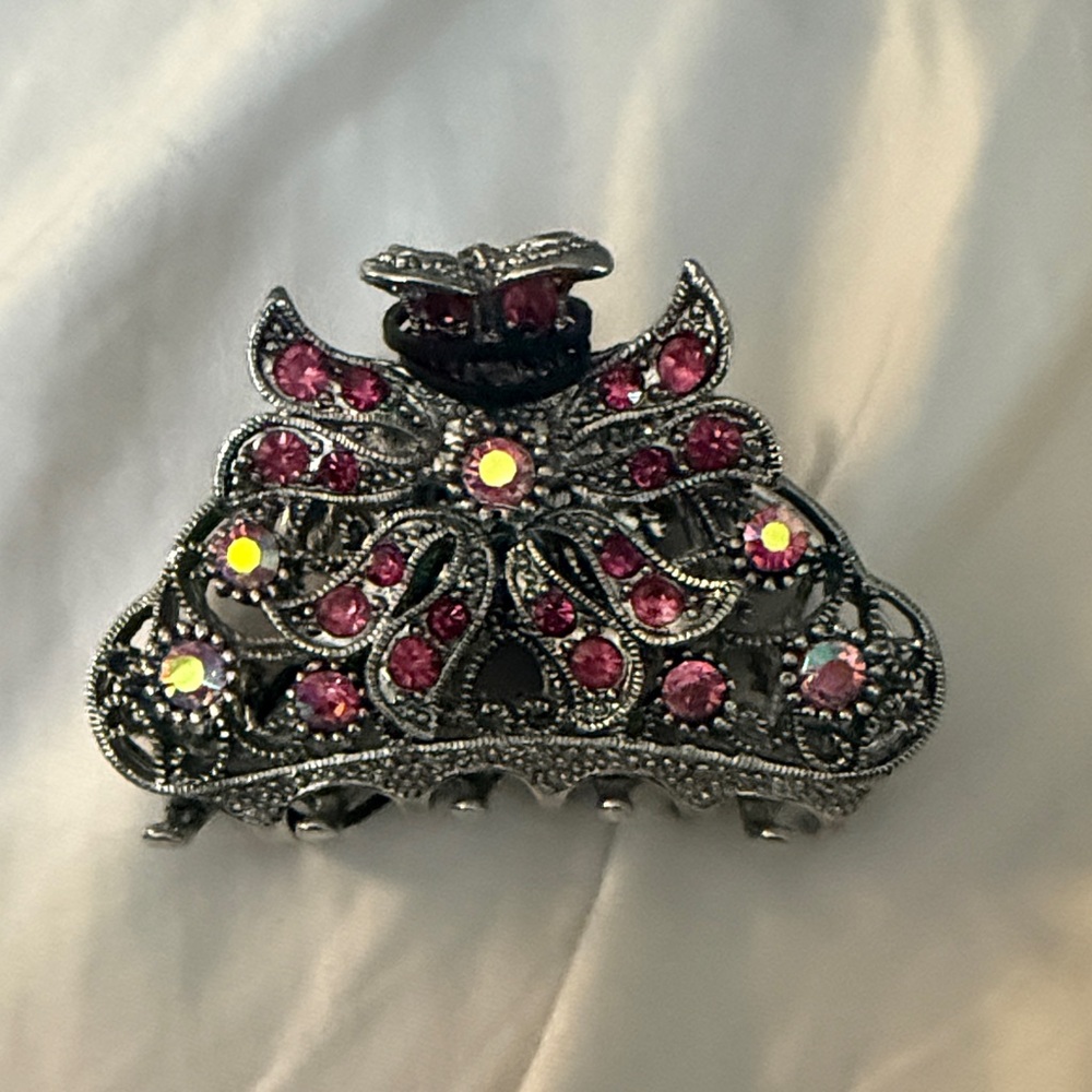 Antique-Style Filigree Hair Claw with Pink Rhinestones